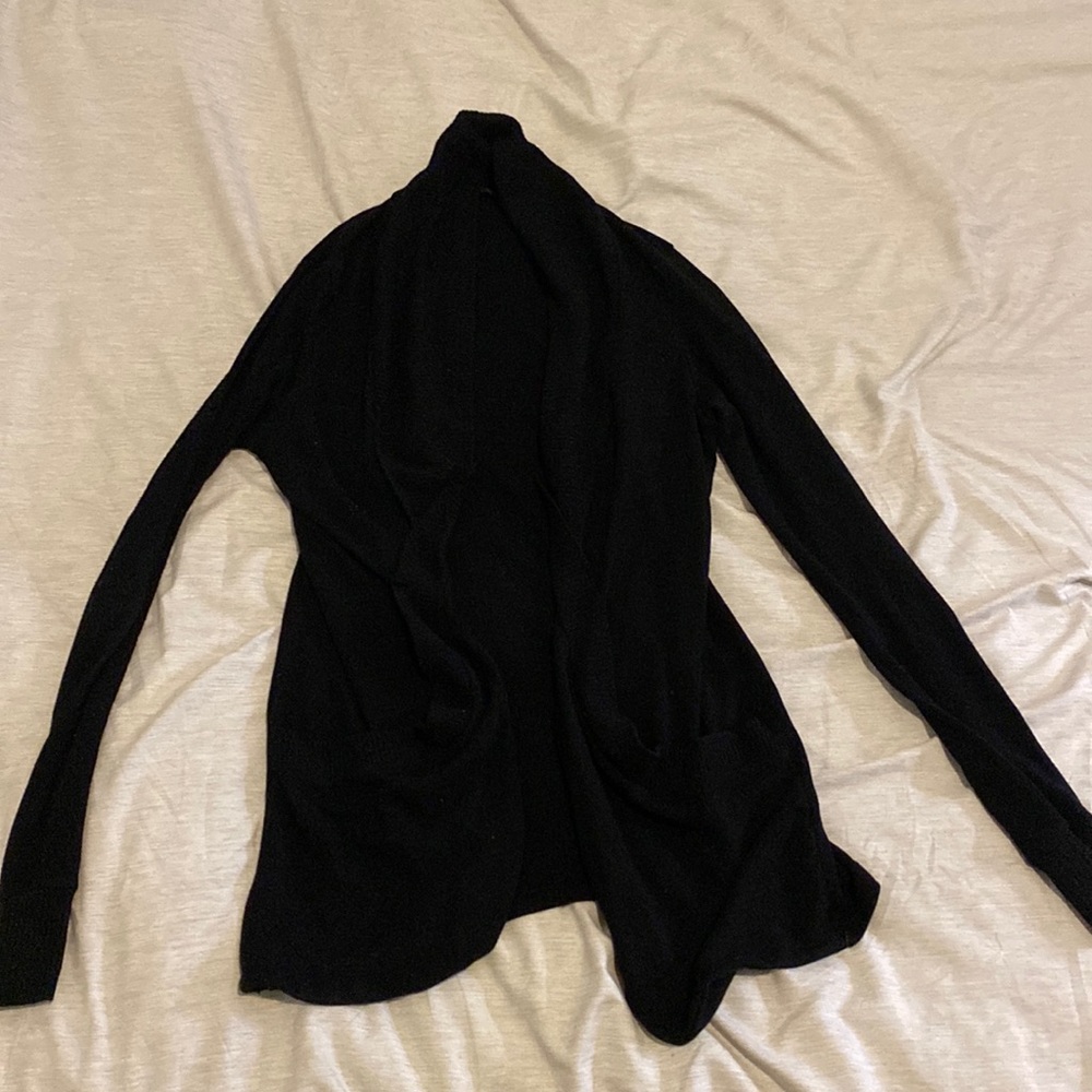 Long sleeve black cardigan with pockets